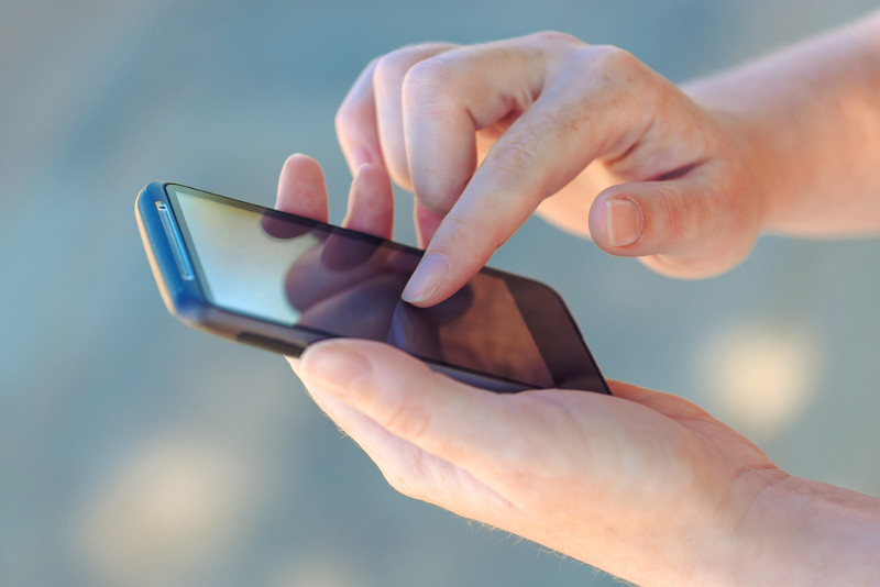 Encuentre un teléfono si la persona cambia la tarjeta SIM